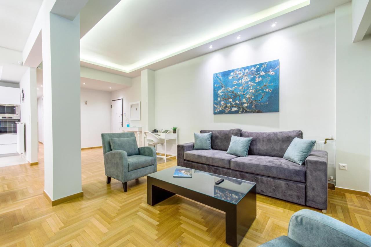 Urban Luxury On A Quiet Street In The Center Of Athensアパートメント エクステリア 写真