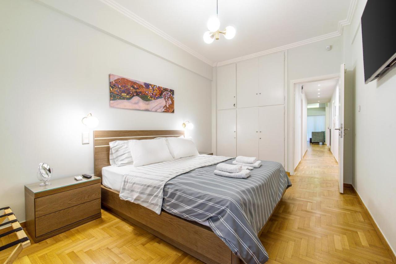 Urban Luxury On A Quiet Street In The Center Of Athensアパートメント エクステリア 写真