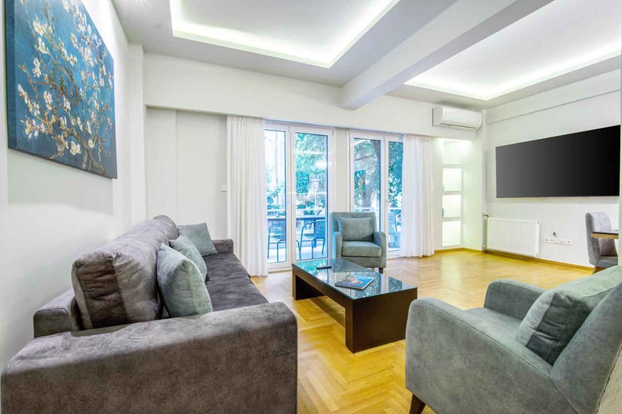 Urban Luxury On A Quiet Street In The Center Of Athensアパートメント エクステリア 写真